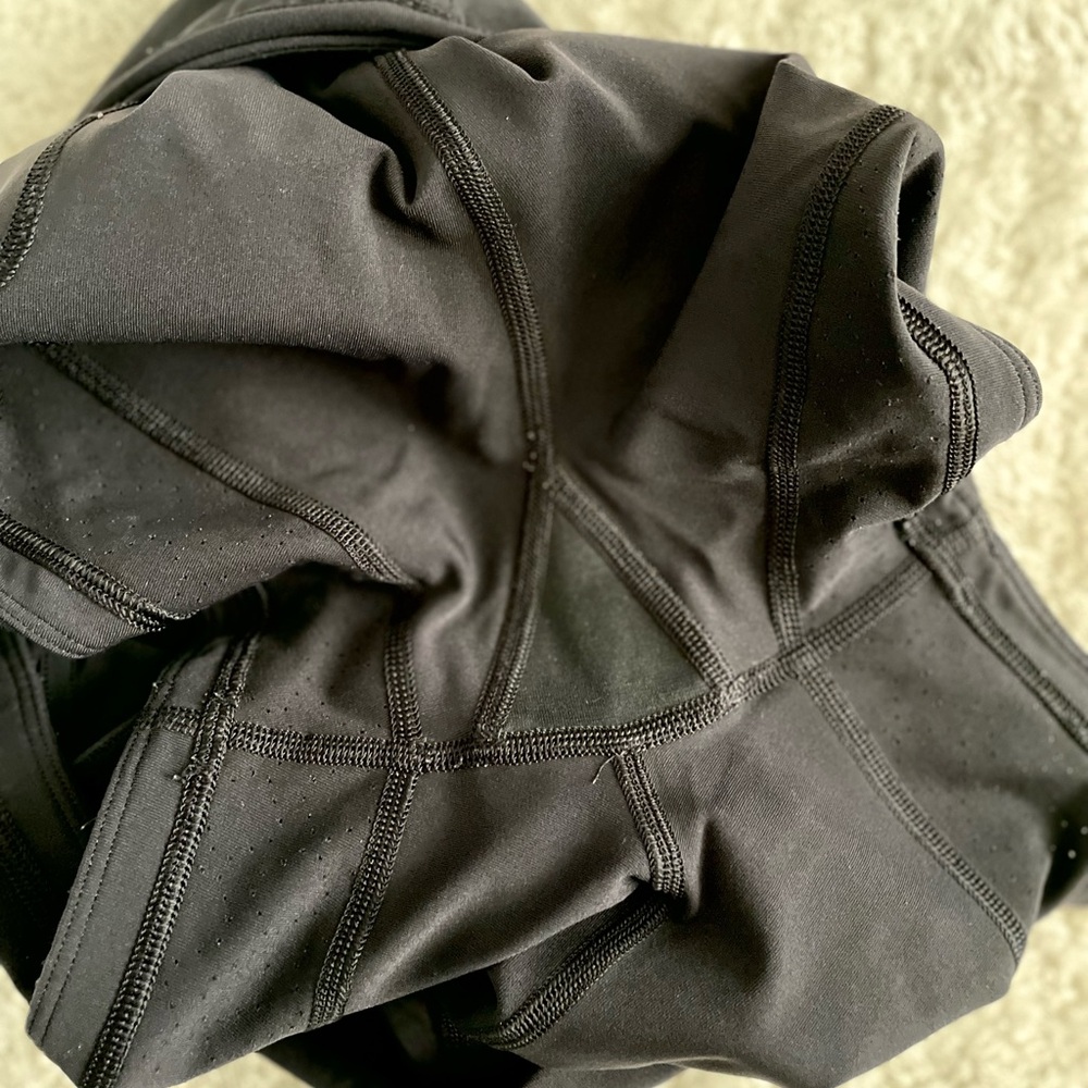 lululemon athletica Black Women's Athletic Shorts Squad Goals Size 6 Layered - Picture 12 of 12